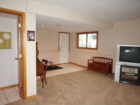 3rd image of 15580 W Lakeview Dr