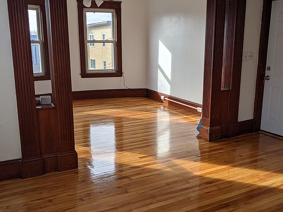 2nd image of 72 Fairfax Rd #3