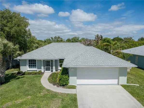 474 Ponoka St, Sebastian, FL 32958