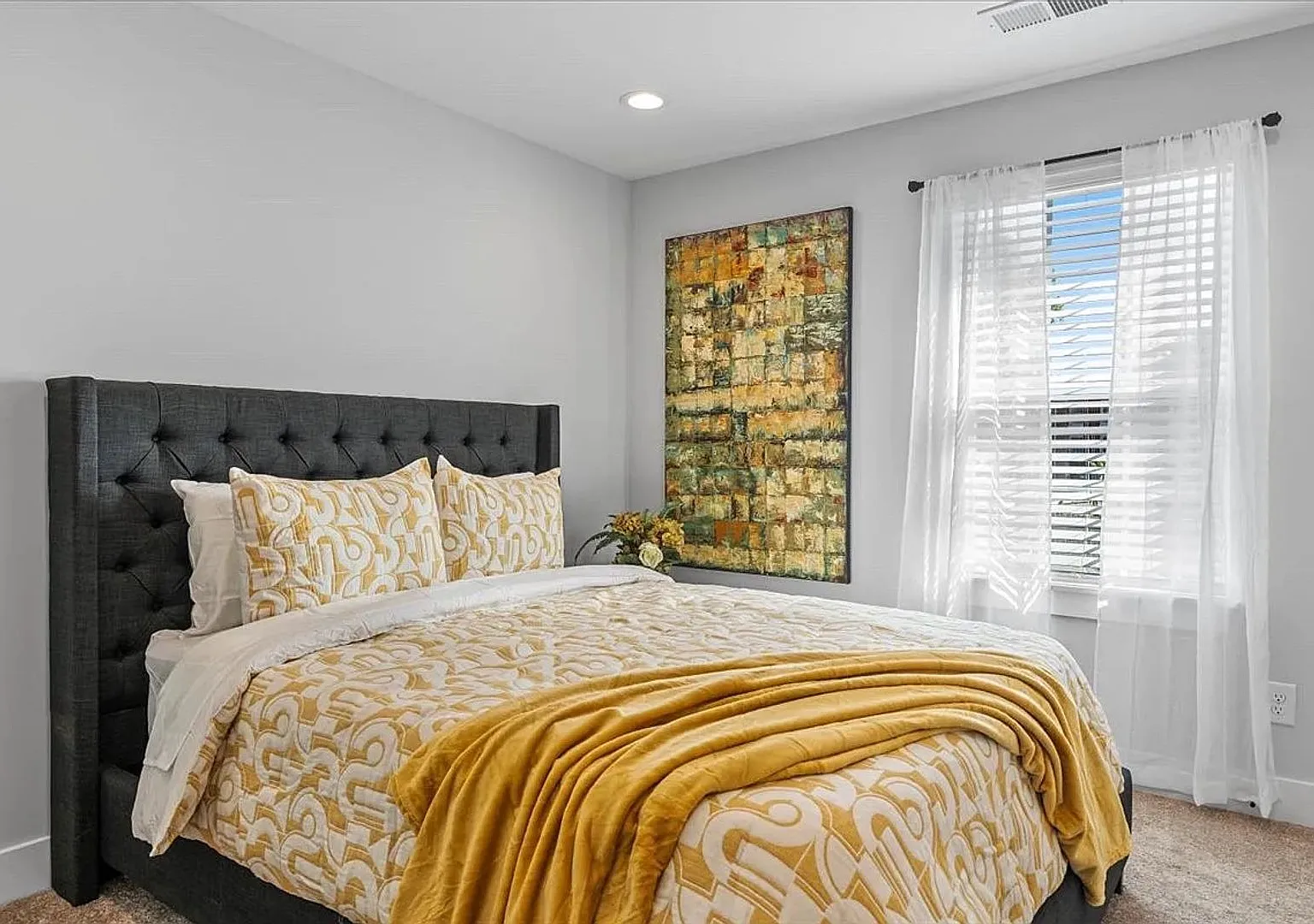 Room in 3 Bedroom Townhome at St James St NW — Photo 2