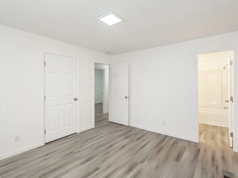 728 Birchbrook Dr — Photo 21