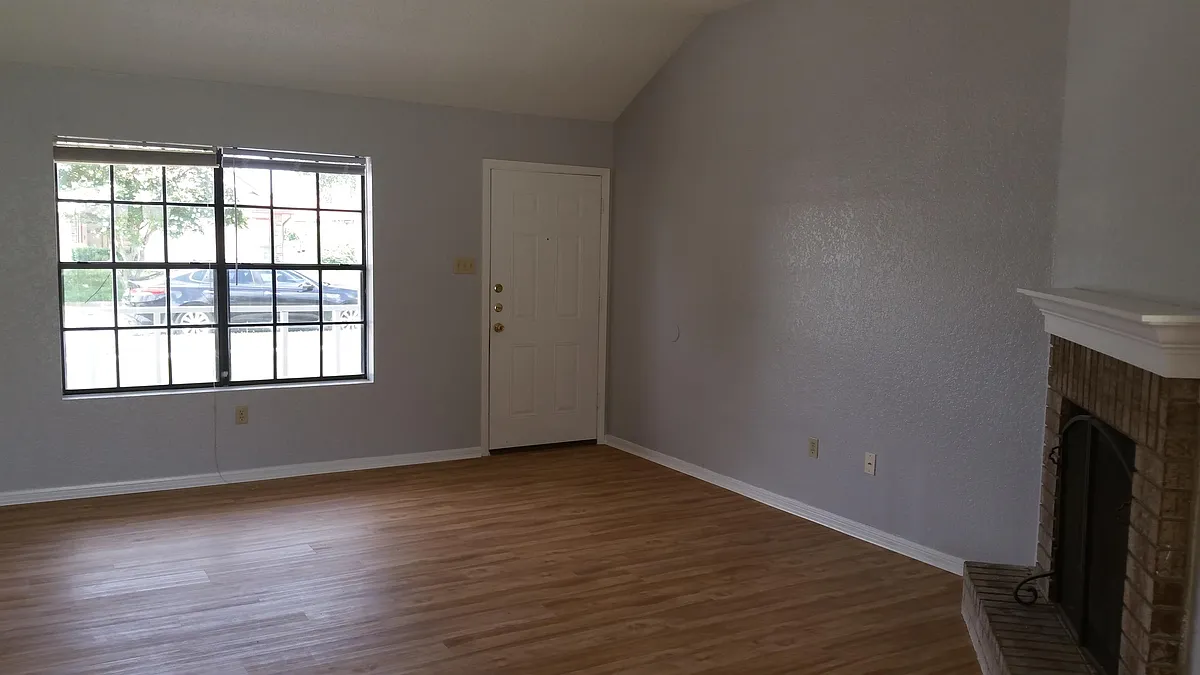 Living Room - 2602 Cactus Dr