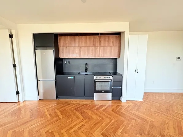 16 Duffield Street image 5 of 10