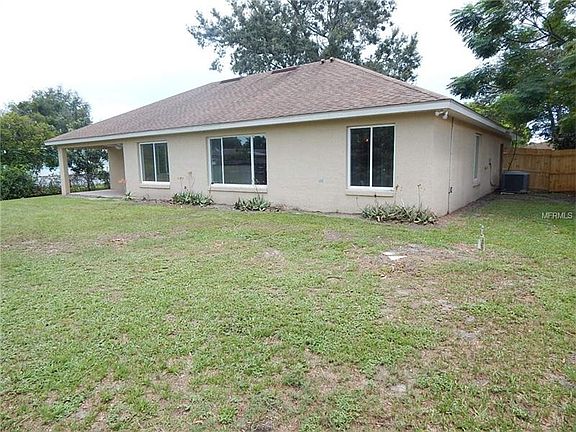 5th image of 1236 Lawrence Ave