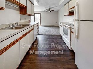 1 Nancy Dr, Mill Hall, PA 17751