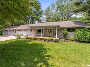 11 Shady Ln, Geneseo, IL 61254