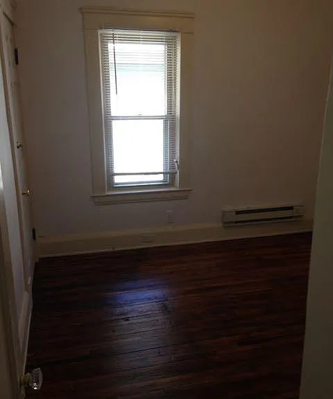 3rd/small bedroom