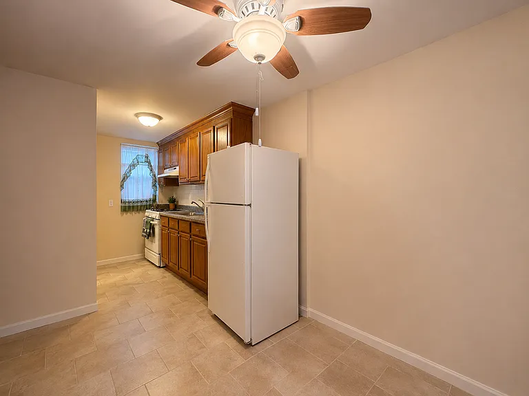 2058 E 34th St #1 — Photo 4