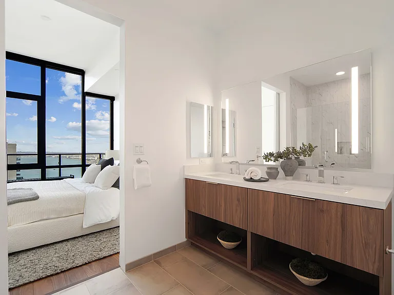 Shoootin-9-TheLindley-Penthouse-Bathroom-5