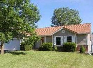 1018 Guildford Dr, Saint Charles, MO