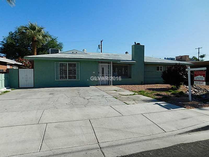 1st image of 812 Bracken Ave #0