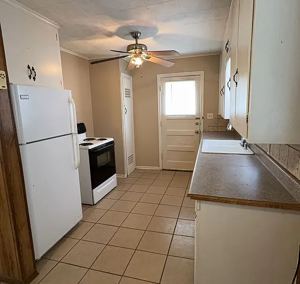 1414 W Wallace Dr — Photo 4