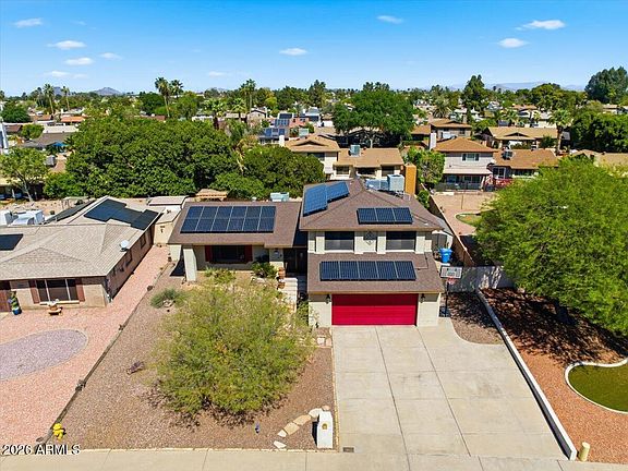 3rd image of 2424 W REDFIELD Road