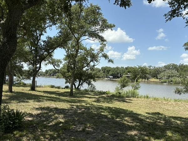 1st image of 0 Fm 2611 Rd