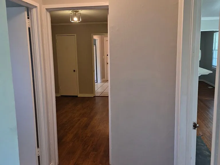 607 Pinetree Rd — Photo 8