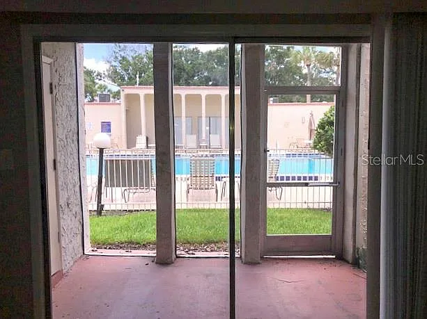 548 Orange Dr #14 — Photo 20