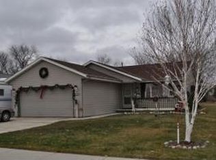 412 Hargrove St, West Bend, WI 53095