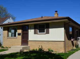 4752 S 26th St, Milwaukee, WI 53221