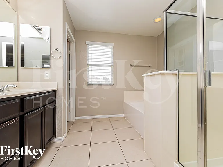 5605 Balsam St — Photo 10