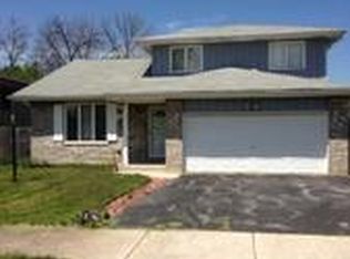912 Miller Pl, Phoenix, IL 60426