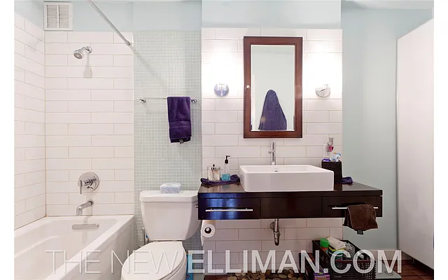 Rented by Douglas Elliman | media 33