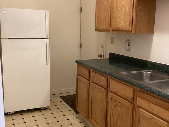 2nd image of 44 S Earl St #5