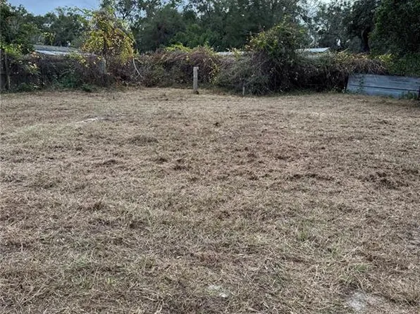 8663 E Hooker Pl, Floral City, FL 34436