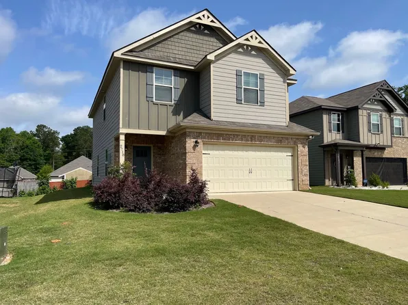 2718 Dunstan Ln, Opelika, AL 36804