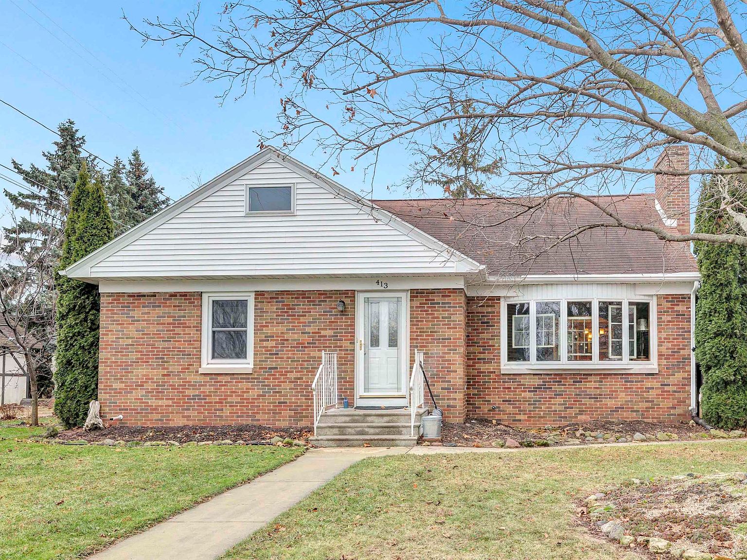 413 Saint John St, Luxemburg, WI 54217 Zillow