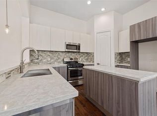 9418 Glenfield Ct, Houston, TX 77096