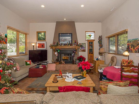 4th image of 1356 Sierry Peaks Dr