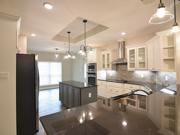 4th image of 4326 Green Creek Dr