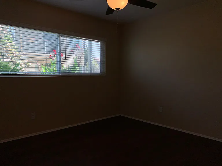 1810 Polk Ave — Photo 12
