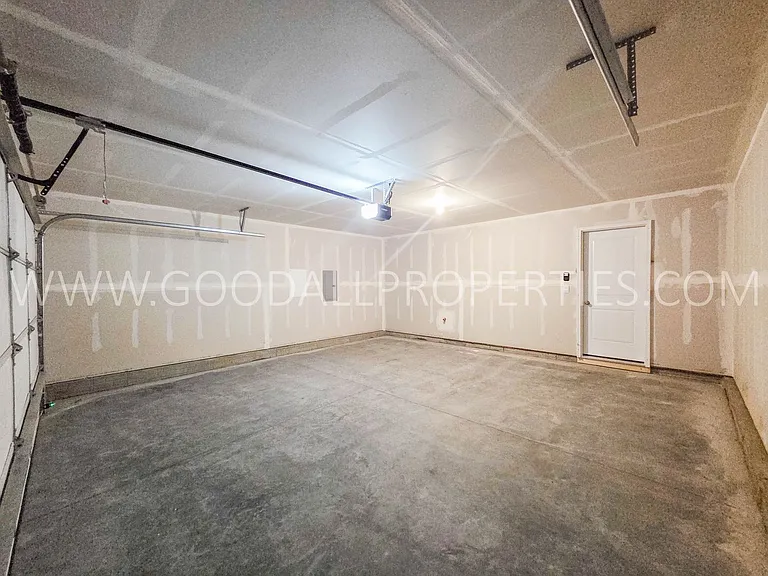 1047 Daisy Ln — Photo 13