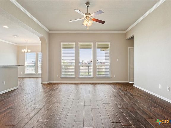 4th image of 5619 Drury Ln