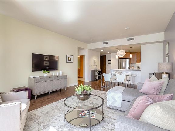 2nd image of 38 N Almaden Blvd Unit 1316