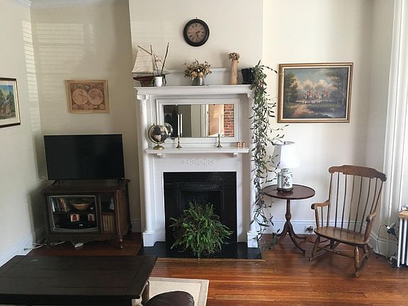 3rd image of 2426 Hanover Ave #1