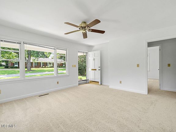 5th image of 319 E Hill Street