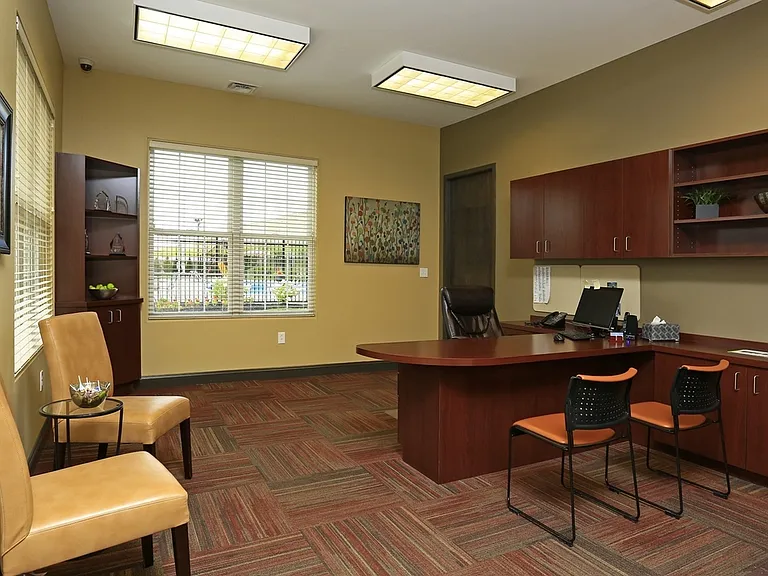Leasing Office