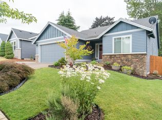 3626 10th St, Hubbard, OR 97032