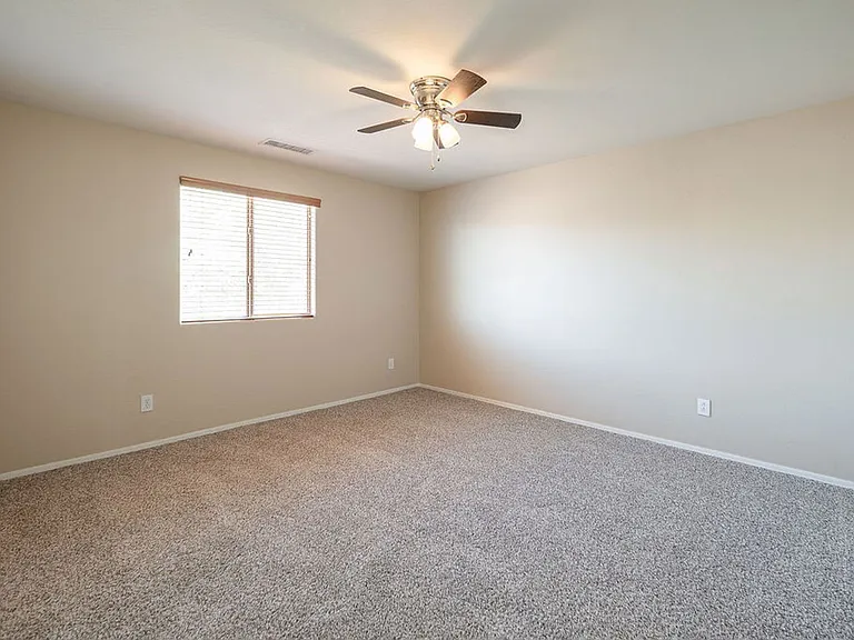 26197 W Potter Dr — Photo 15