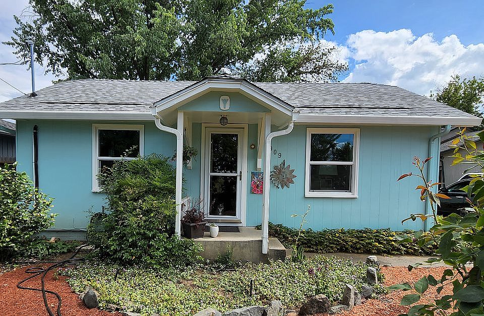 1st image of 909 Maple Park Dr