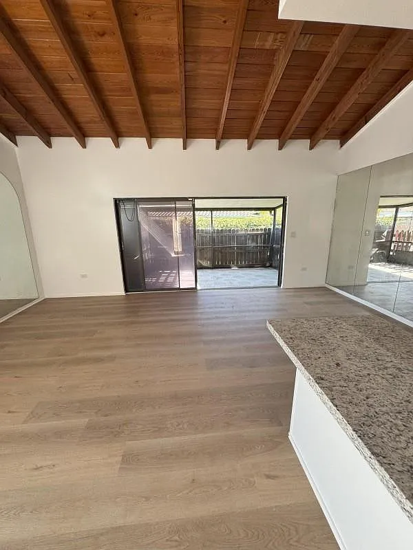 4 bed, 2.0 bath, 1200 sqft, $3,100 — Photo 2