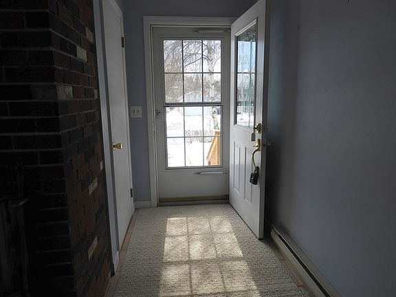 2nd image of 8 Holland Ave