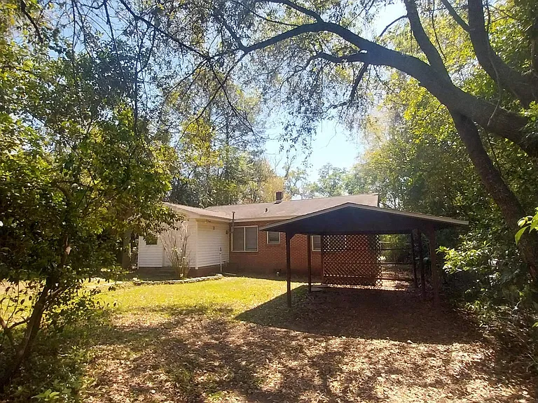 1428 Charlotte St — Photo 18