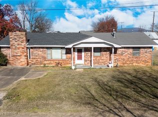 601 Wiggington, Wister, OK 74966