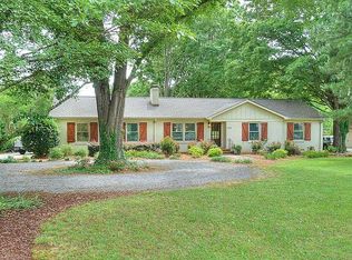 1028 Concord Rd, Davidson, NC 28036