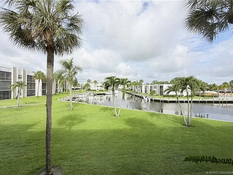 1950 SW Palm City Rd #44205 — Photo 21