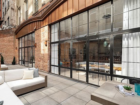 5th image of 110 Franklin St #1