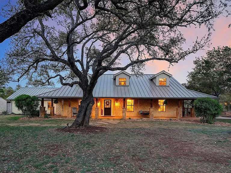301 Medlin Creek Loop — Photo 2